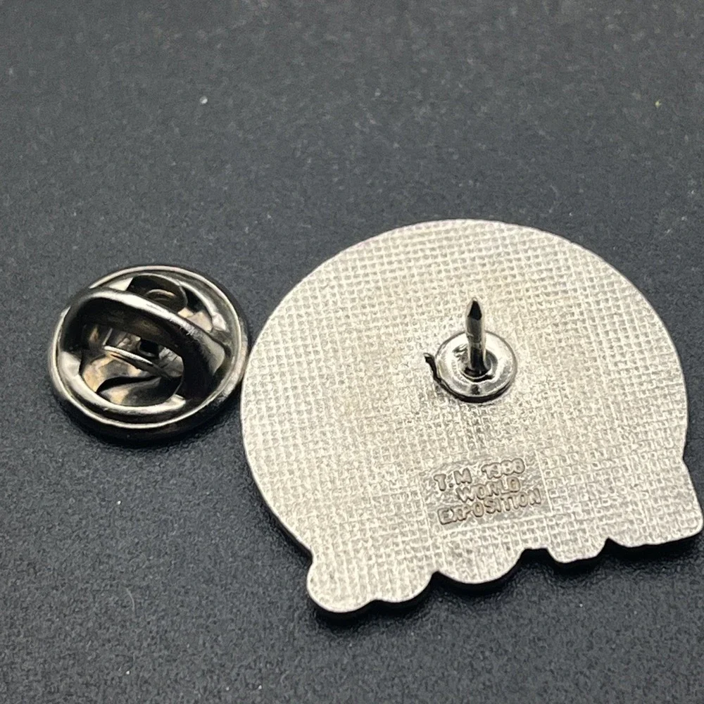 1989 Expo‎ Vancouver Canada Lapel Hat Pin